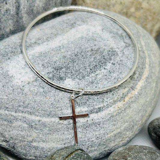 CROSS CHARM BANGLE