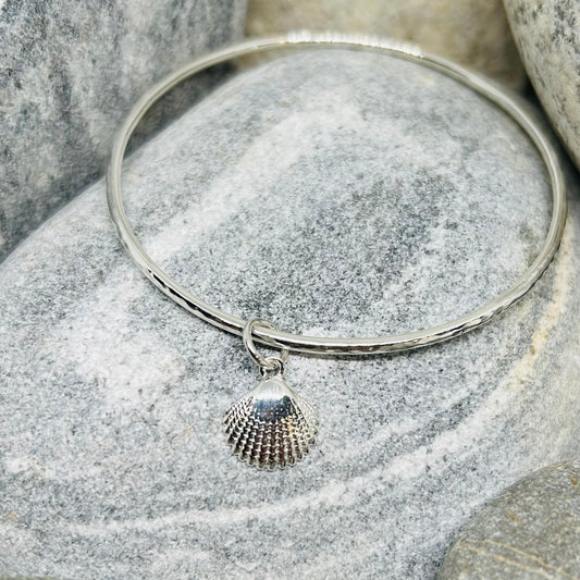 SEASHELL BANGLE